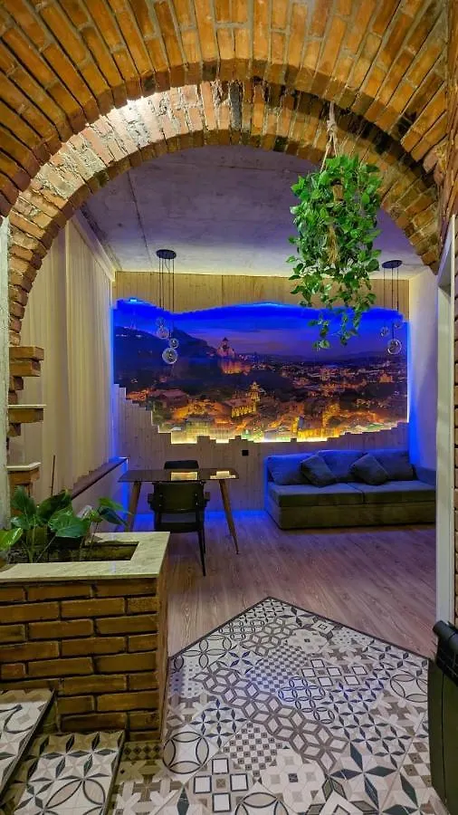 Old Tbilisi Style Apartment 0*,